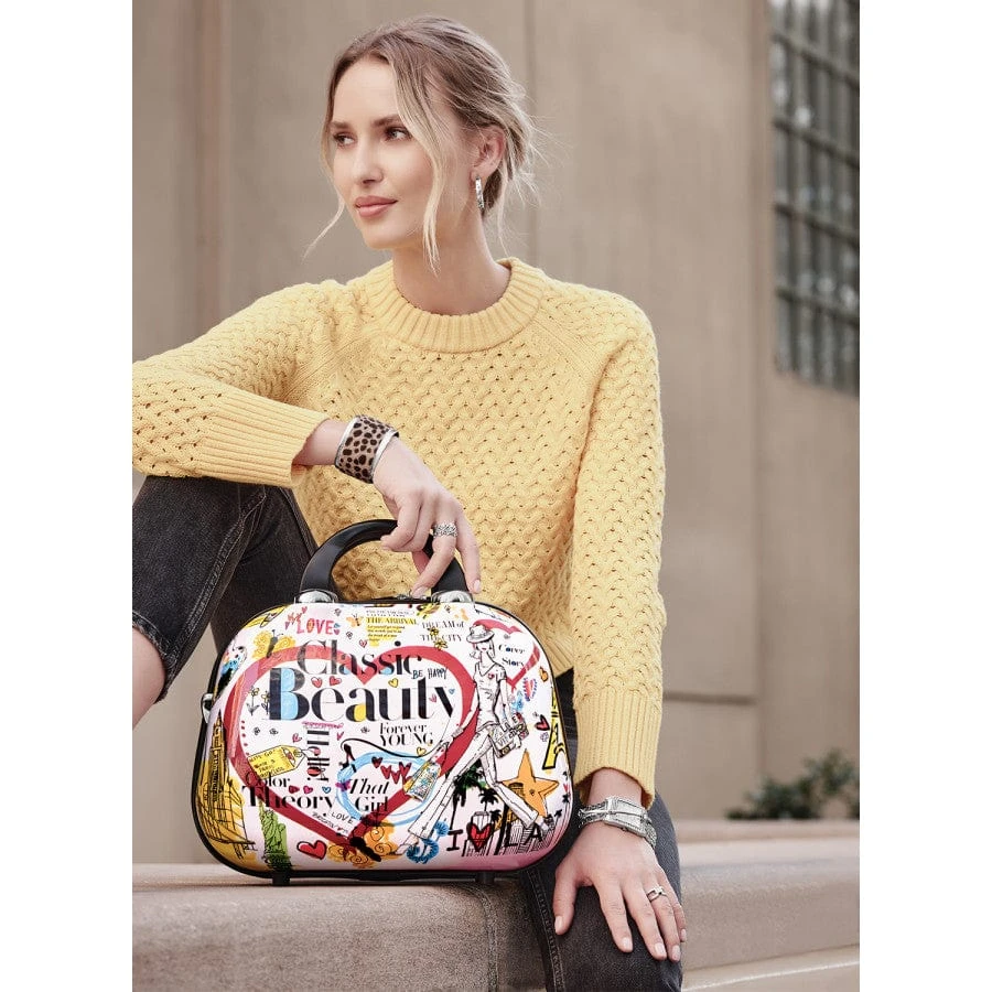 Headlines Cosmetic Case - Image 4