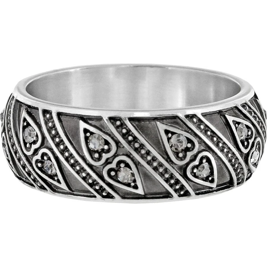 Mumtaz Heart Ring - Image 2